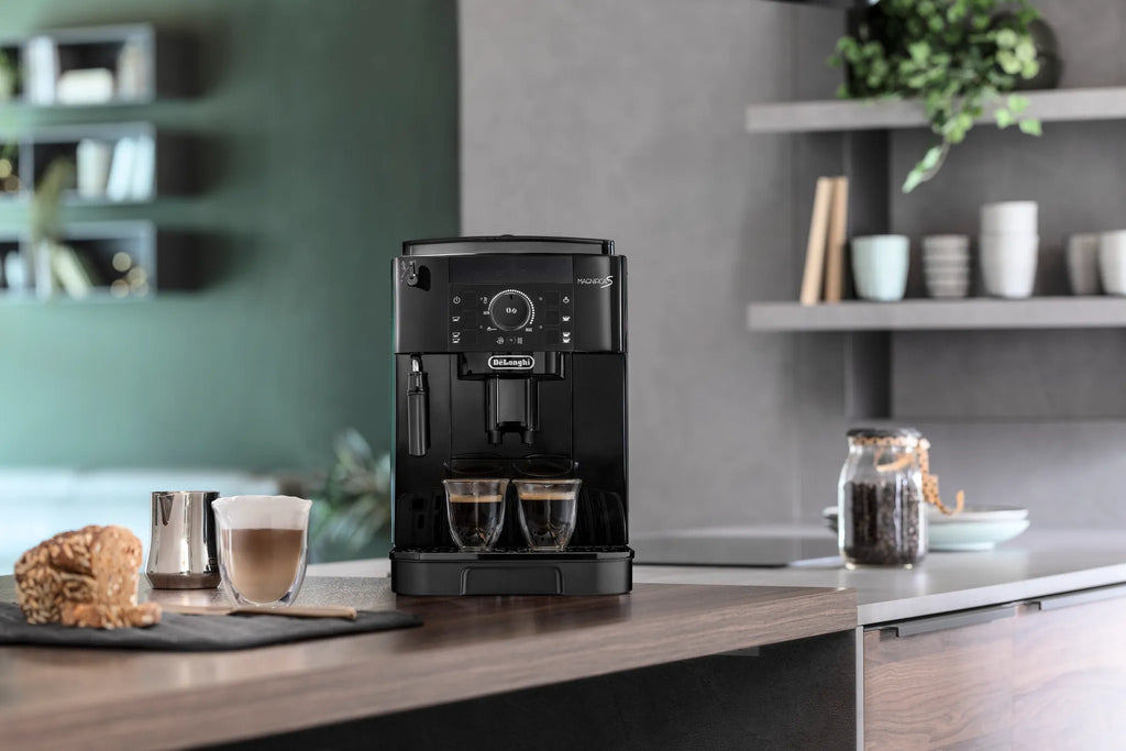 De'Longhi Magnifica S ECAM12.121.B Kaffeevollautomat schwarz