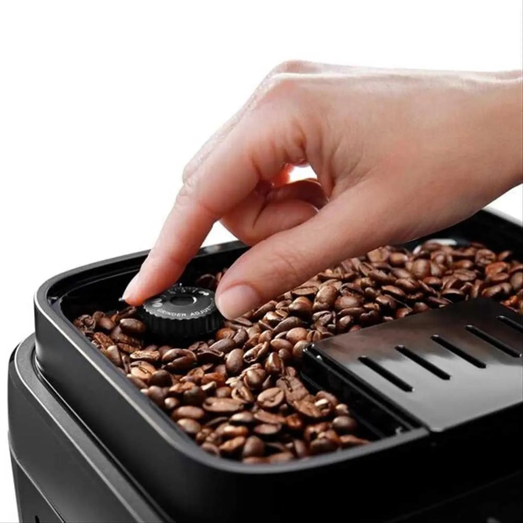 DeLonghi ECAM 290.81.TB Magnifica Evo Milk, Kaffee-Vollautomat, titanium/schwarz